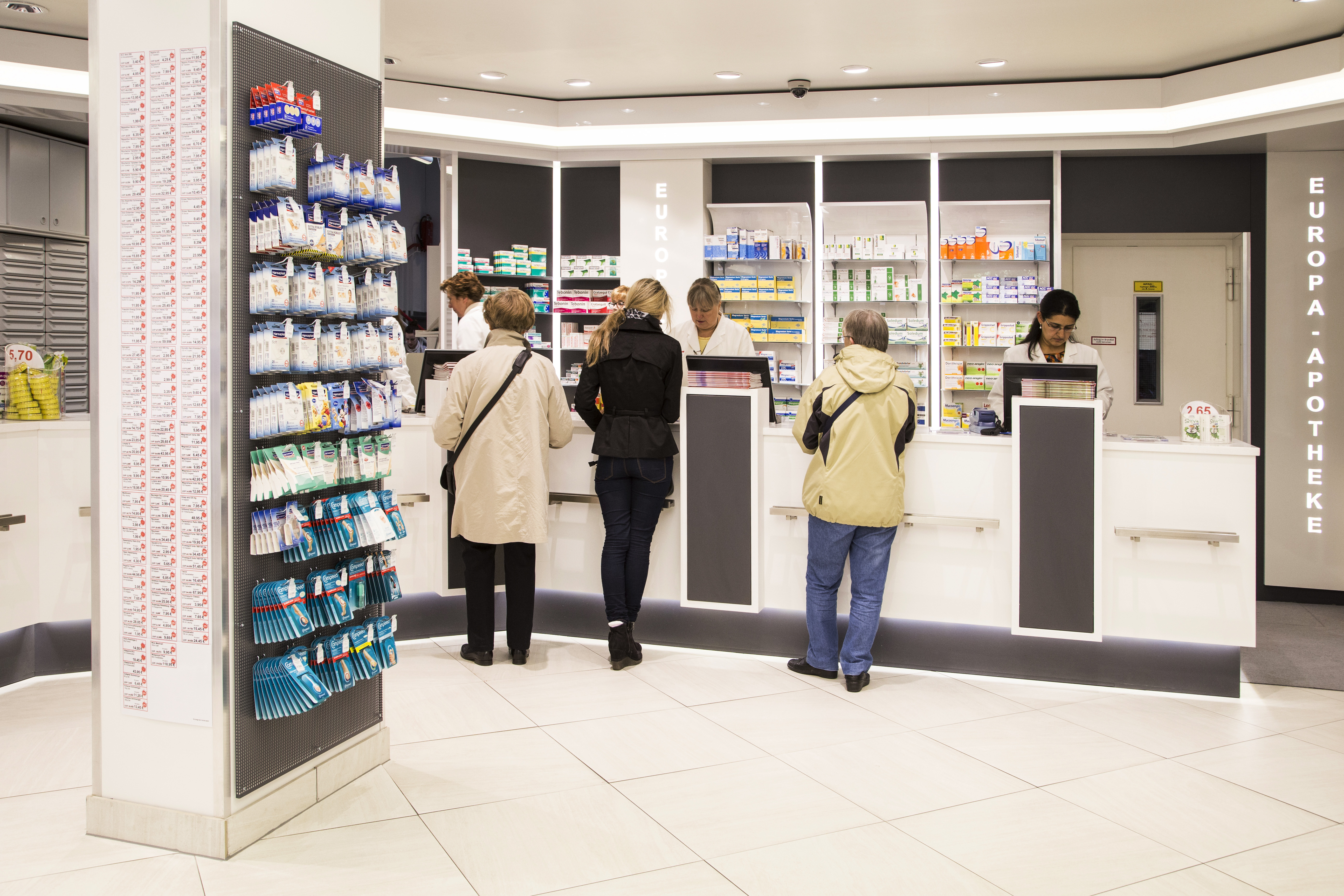 Europa-Apotheke_023